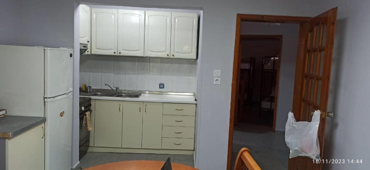 Royal Hostel ติรานา ภายนอก รูปภาพ